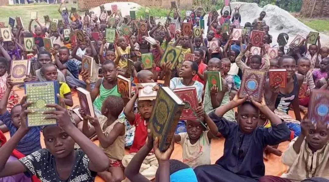 Quran distribution project